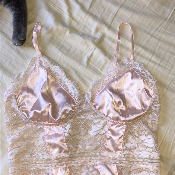 Lace Body Suit - Picture 2 of 2